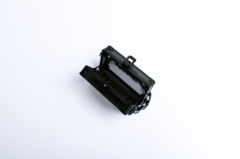Load image into Gallery viewer, Reflective Cigarette Clutch Pocket Box